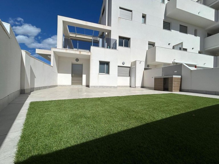 Apartment for Sale in La Zenia, Alicante 1