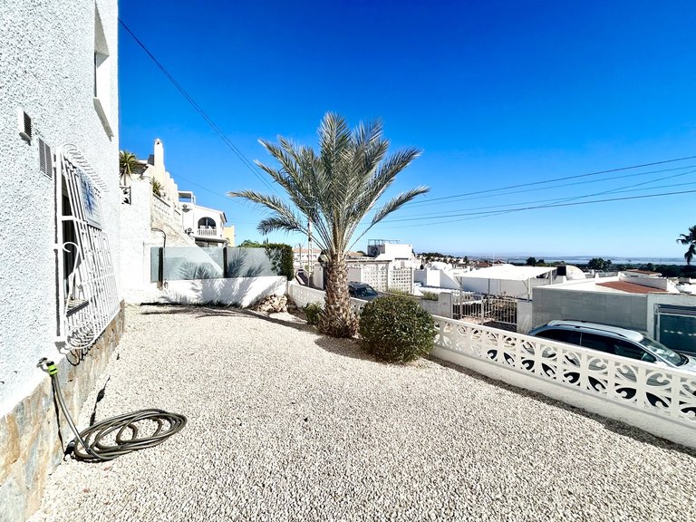 Villa for Sale in Las Filipinas, Alicante 28