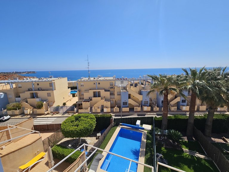 Villa for Sale in Dehesa De Campoamor, Alicante 24