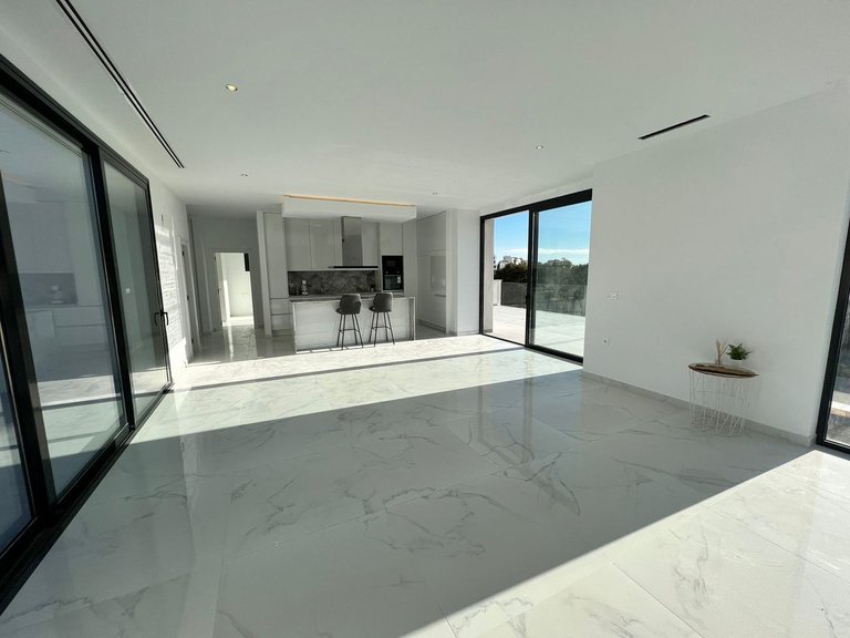 Villa for Sale in Las Colinas Golf Resort, Alicante 9