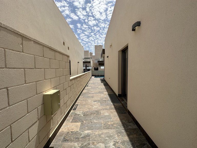Villa for Sale in Playa Flamenca, Alicante 26