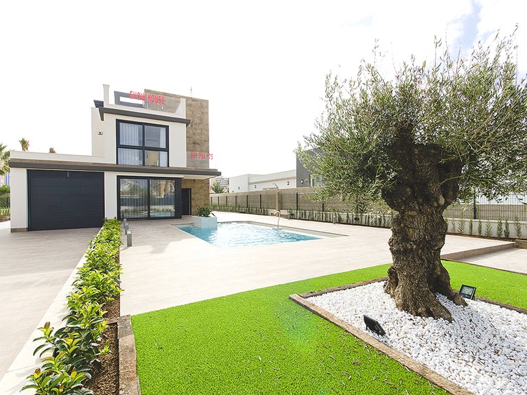 Villa for Sale in Dehesa De Campoamor, Alicante 44