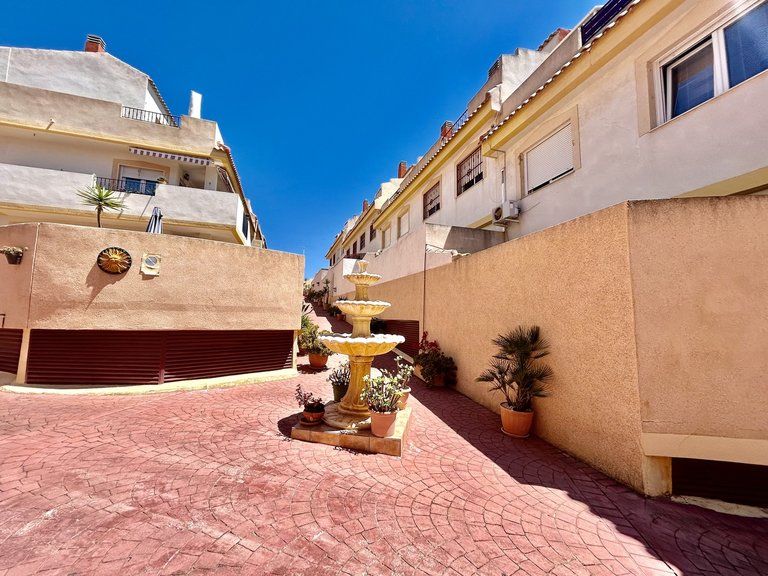 Apartment for Sale in La Zenia, Alicante 30