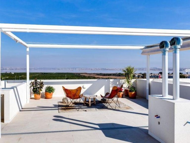 Villa for Sale in Torrevieja, Alicante 4
