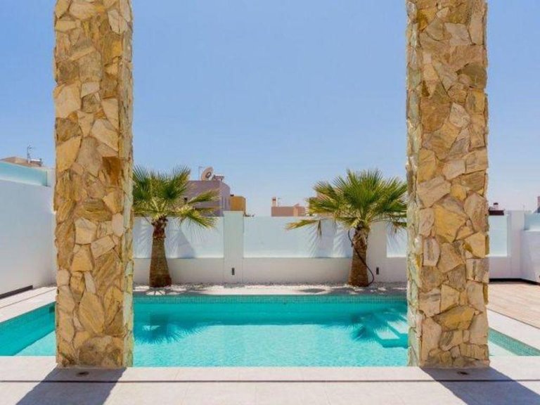 Villa for Sale in Torrevieja, Alicante 36