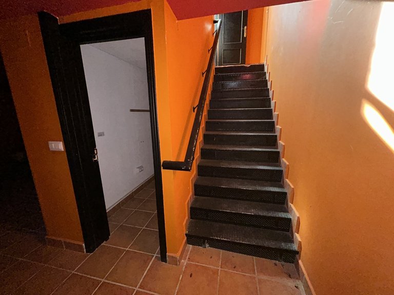 Commercial for Sale in Villamartin, Alicante 18