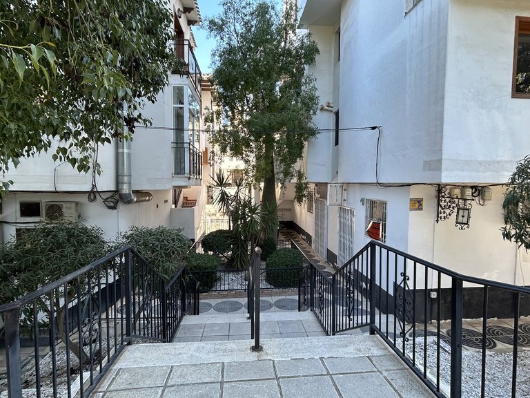 Commercial for Sale in Villamartin, Alicante 26