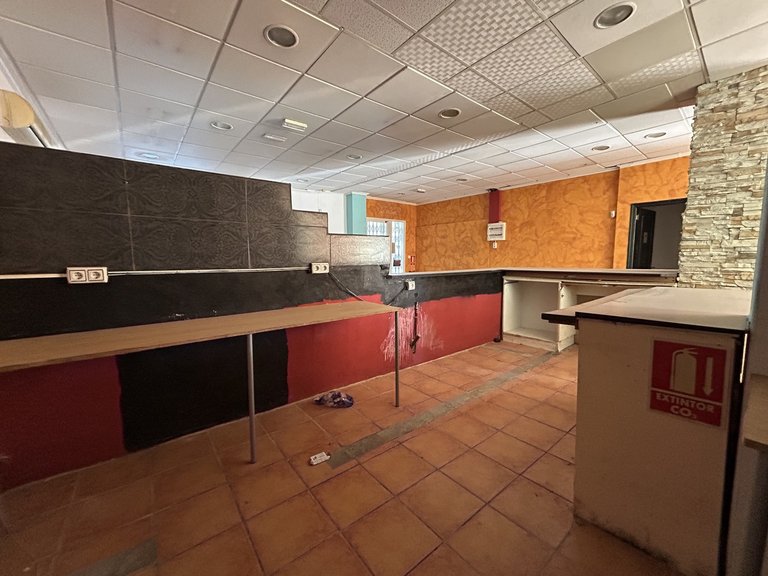 Commercial for Sale in Villamartin, Alicante 12