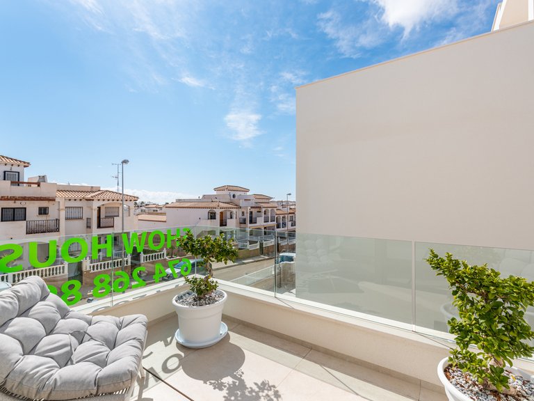 Villa for Sale in La Zenia, Alicante 28
