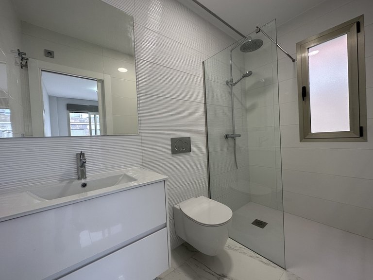 Villa for Sale in Villamartin, Alicante 16