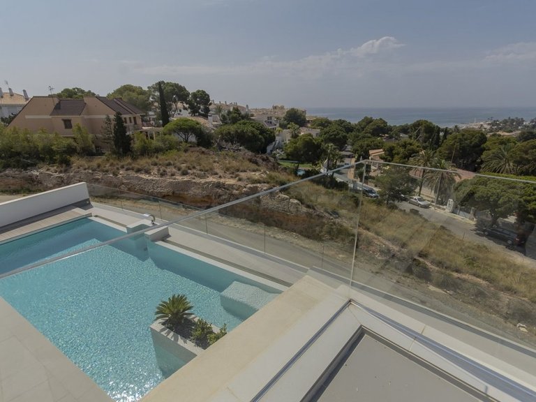 Villa for Sale in Campoamor, Alicante 4
