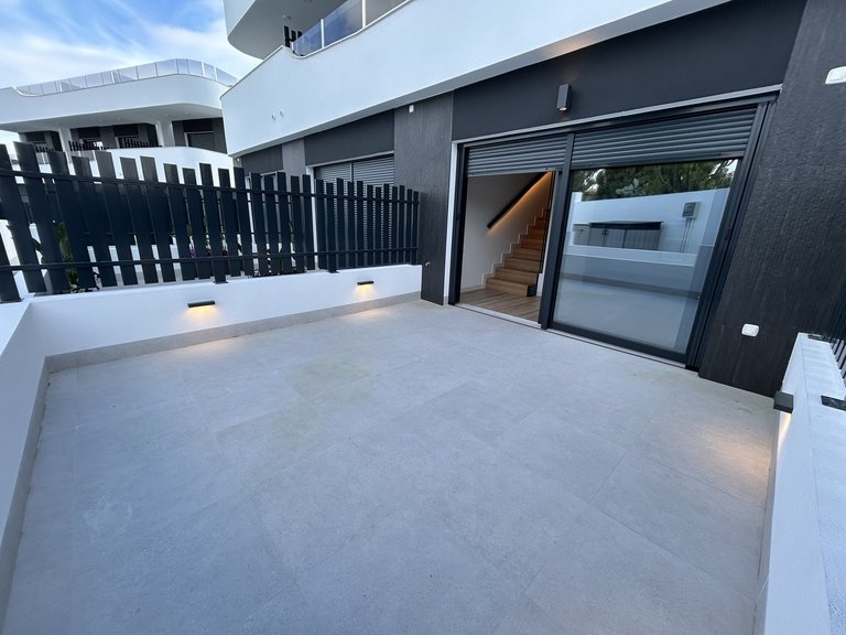 Town House for Sale in Cabo Roig, Alicante 14