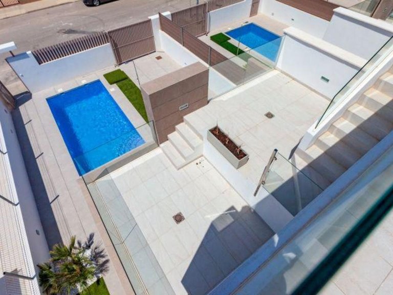 Villa for Sale in Guardamar Del Segura, Alicante 20