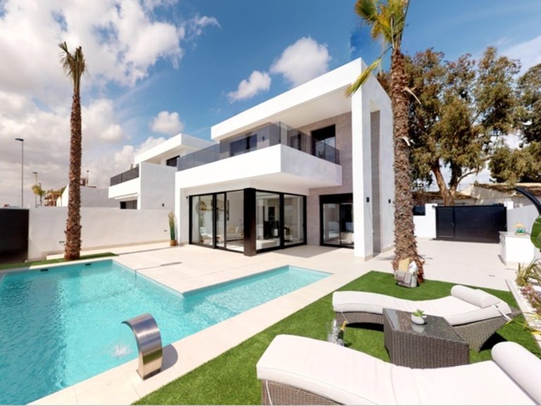 Villa for Sale in Santiago De La Ribera, Murcia 1