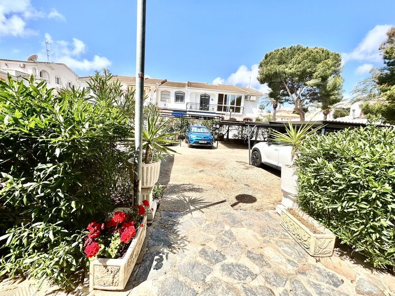 Apartment for Sale in La Zenia, Alicante 30