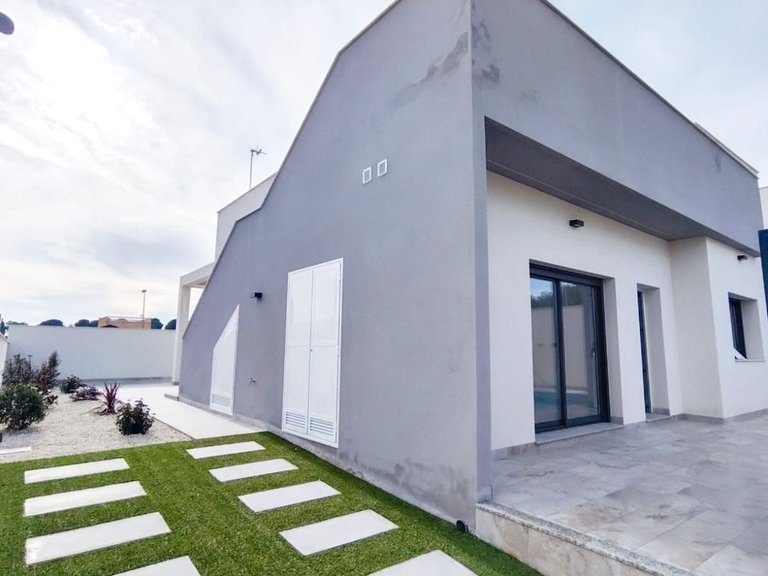 Villa for Sale in Pinar De Campoverde, Alicante 18