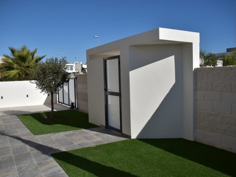 Villa for Sale in Benijofar, Alicante 11