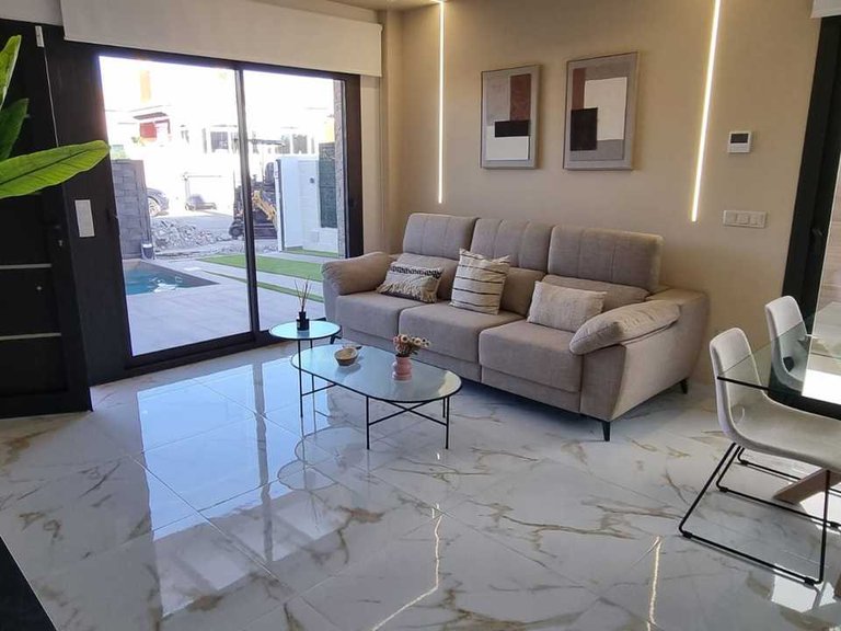 Villa for Sale in Los Montesinos, Alicante 12