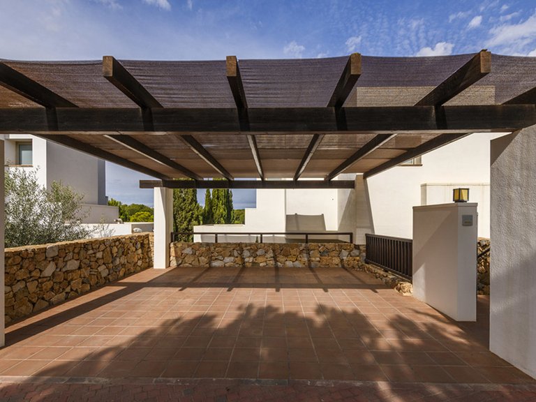 Villa for Sale in Las Colinas Golf Resort, Alicante 4