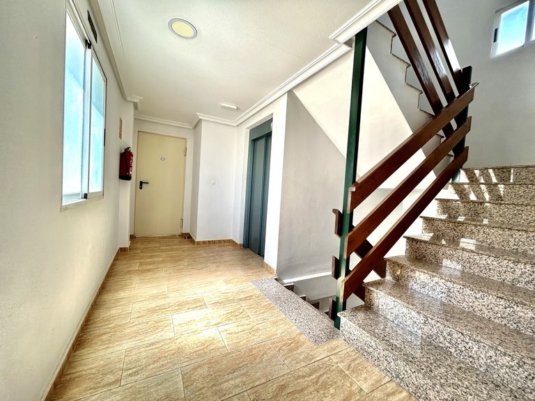 Apartment for Sale in Almoradi, Alicante 35
