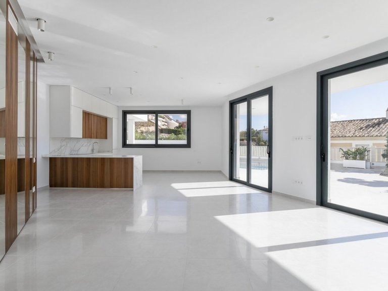 Villa for Sale in Finestrat, Alicante 8