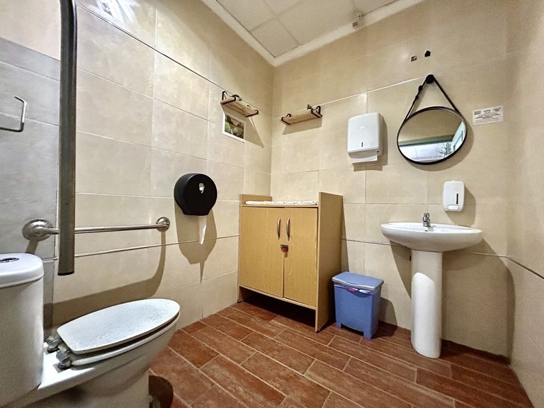Commercial for Sale in Villamartin, Alicante 27