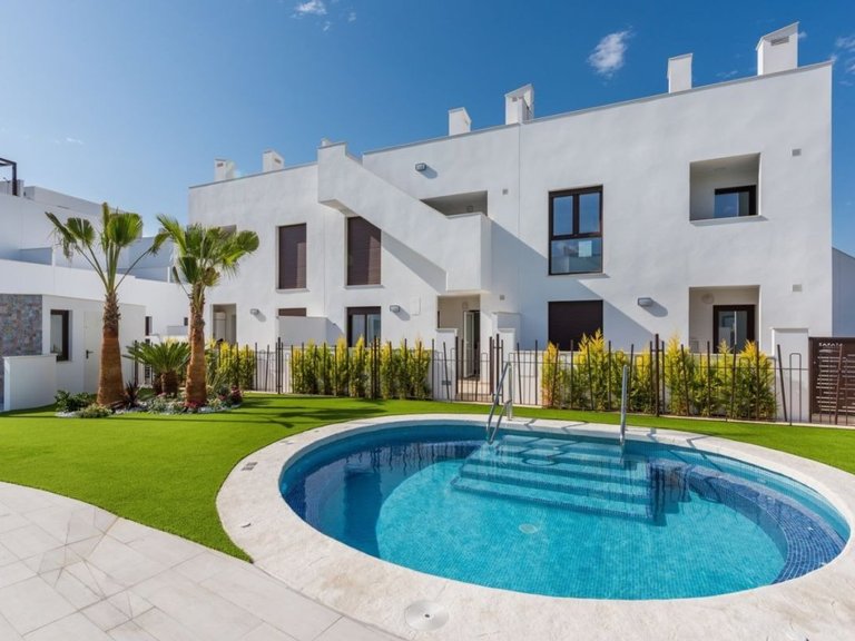 Villa for Sale in Pilar De La Horadada, Alicante 3