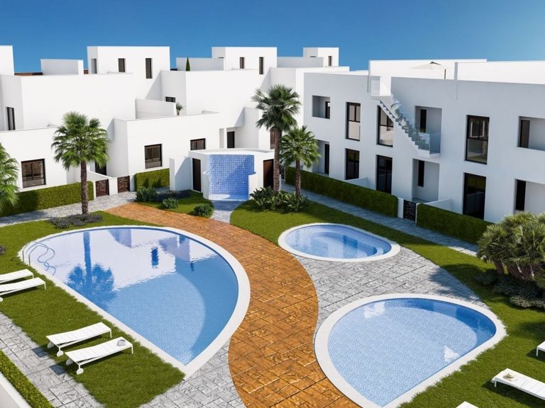 Villa for Sale in Pilar De La Horadada, Alicante 1