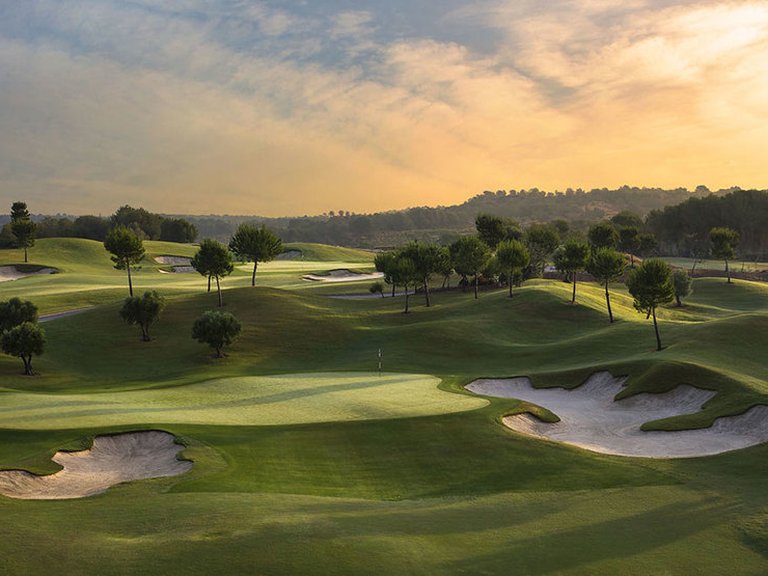 Villa for Sale in Las Colinas Golf Resort, Alicante 9