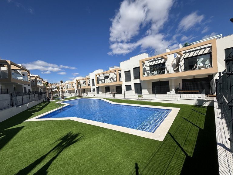 Apartment for Sale in Villamartin, Alicante 17