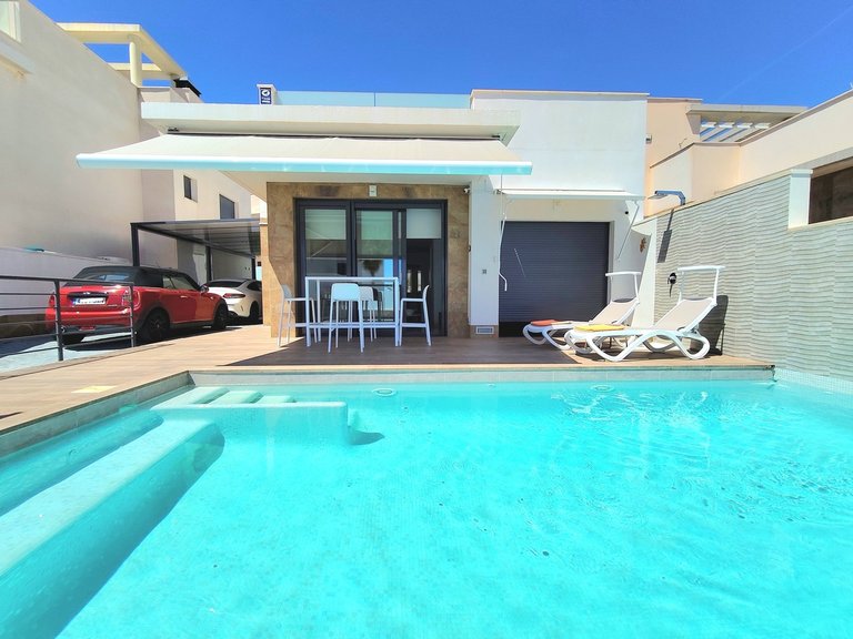 Villa for Sale in San Miguel De Salinas, Alicante 1