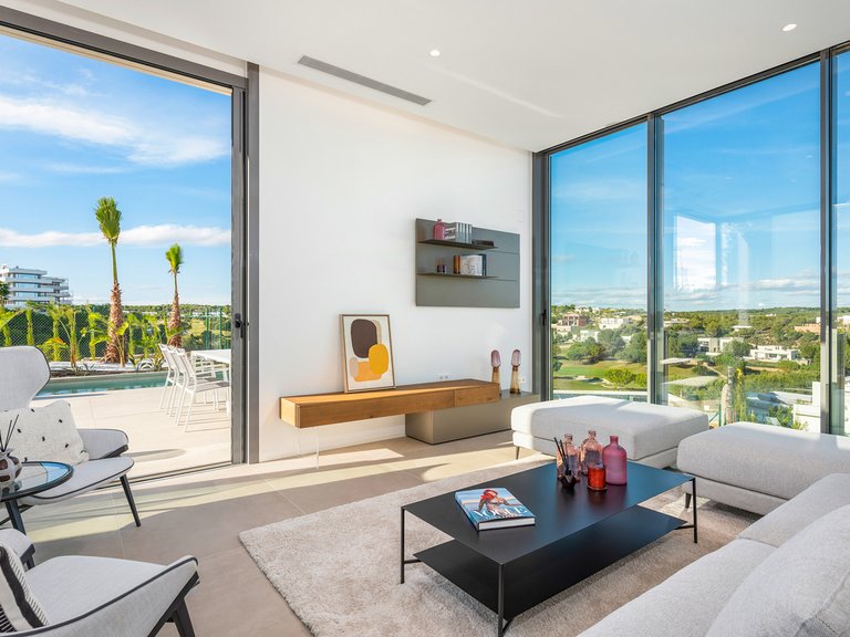 Villa for Sale in Las Colinas Golf Resort, Alicante 9