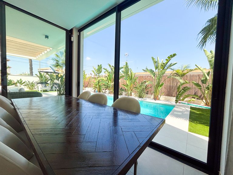 Villa for Sale in Cabo Roig, Alicante 23