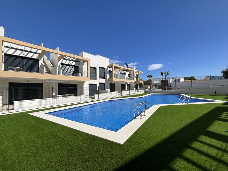 Apartment for Sale in Villamartin, Alicante 1