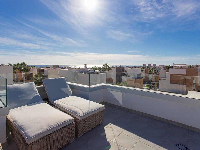 Villa for Sale in Torrevieja, Alicante 4