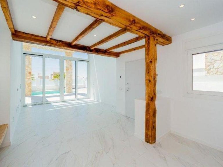 Villa for Sale in Torrevieja, Alicante 18