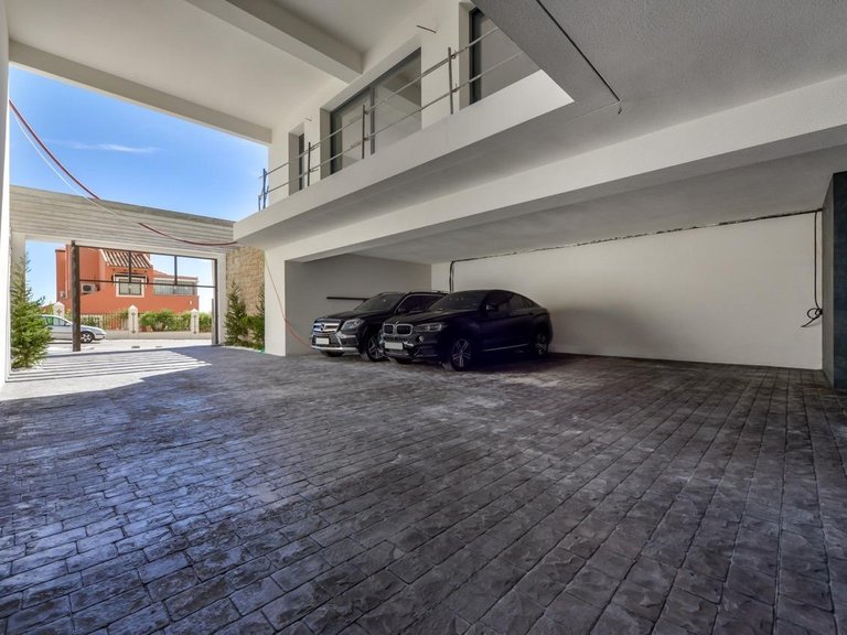 Villa for Sale in Finestrat, Alicante 29