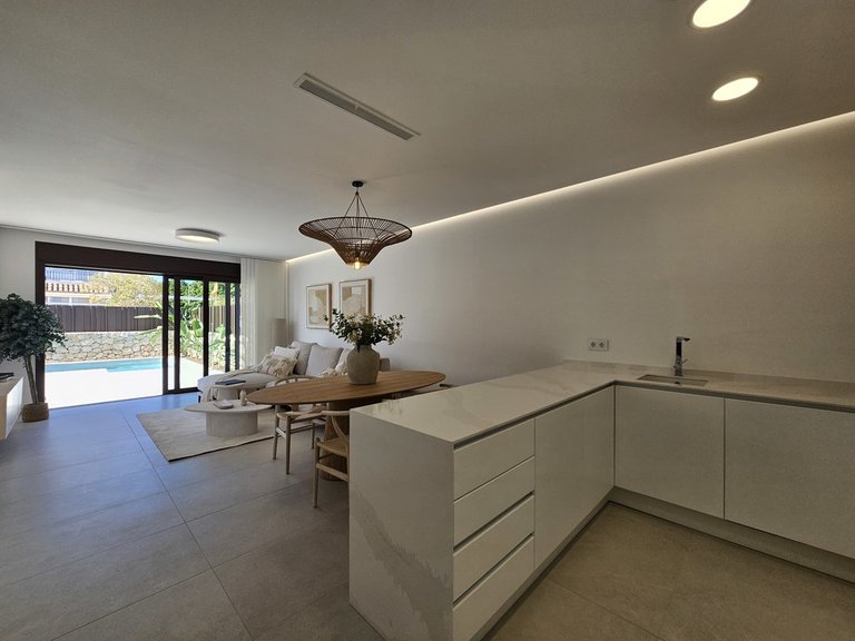 Villa for Sale in Dehesa De Campoamor, Alicante 6