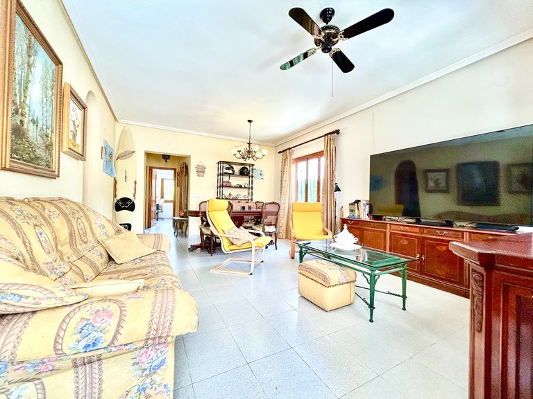 Villa for Sale in La Zenia, Alicante 13