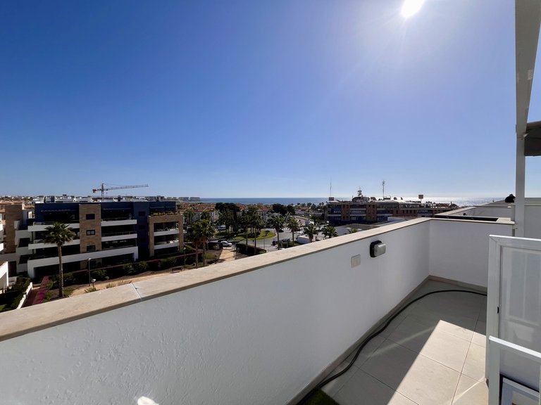 Penthouse for Sale in Torrevieja, Alicante 14