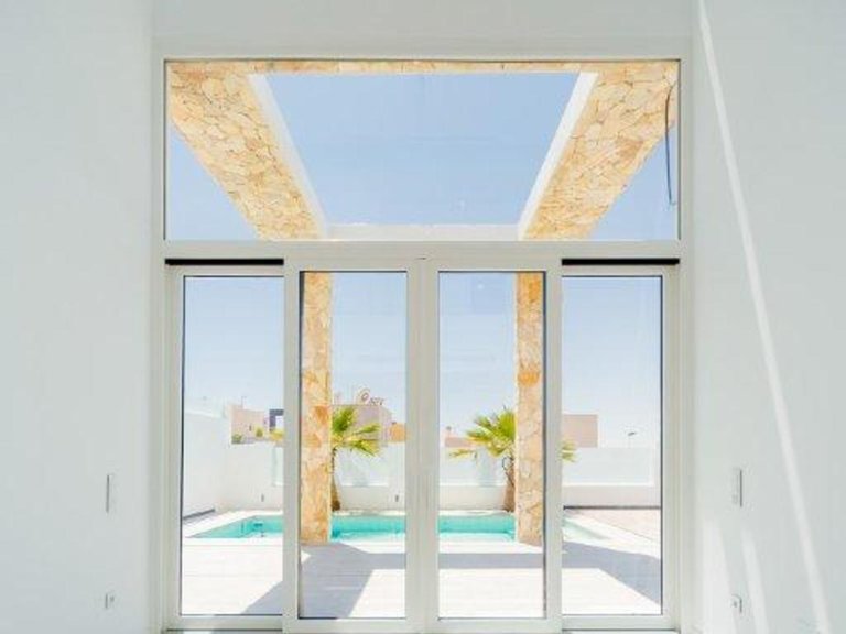 Villa for Sale in Torrevieja, Alicante 10