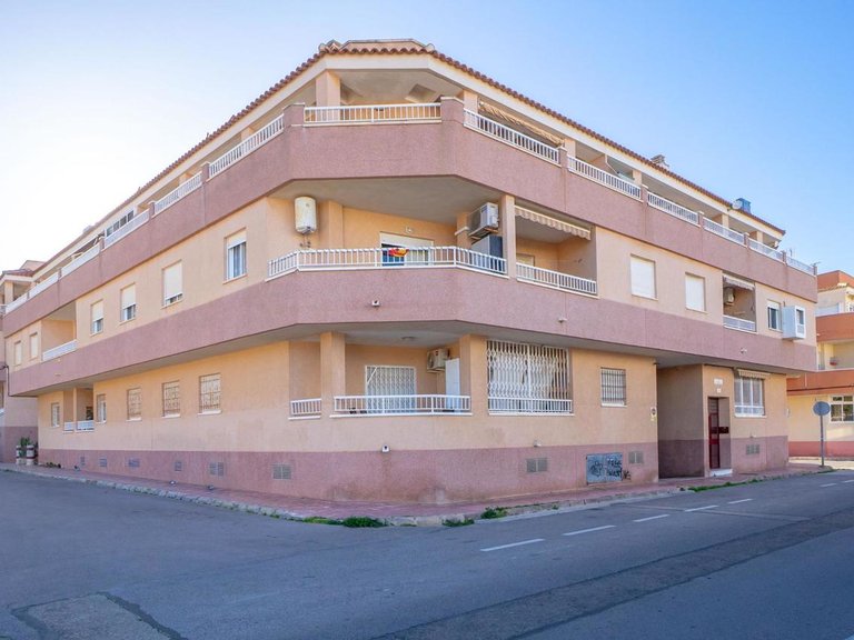 Apartment for Sale in Torrevieja, Alicante 26
