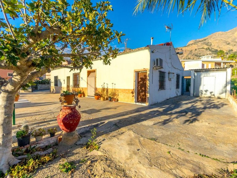 Villa for Sale in Orihuela, Alicante 1