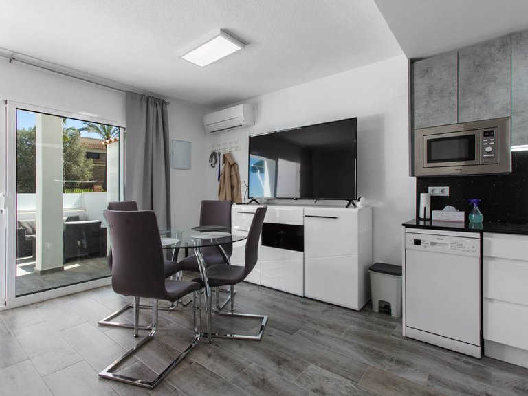 Apartment for Sale in Torrevieja, Alicante 8