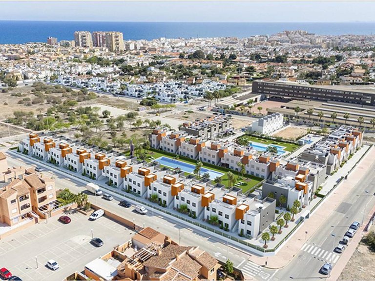 Apartment for Sale in Torrevieja, Alicante 2