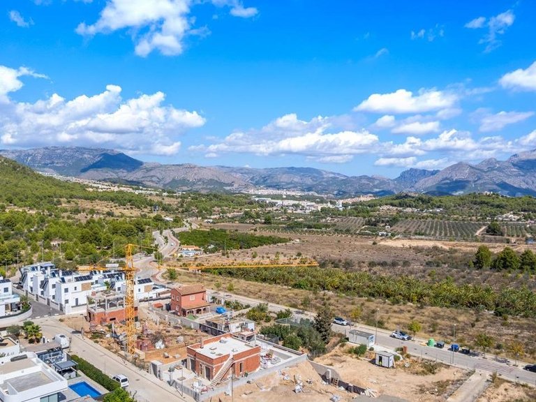 Villa for Sale in Polop, Alicante 30