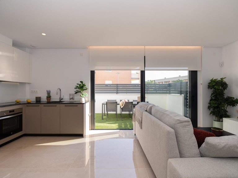 Villa for Sale in La Marina, Alicante 10