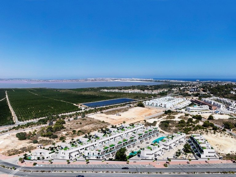 Villa for Sale in Torrevieja, Alicante 12