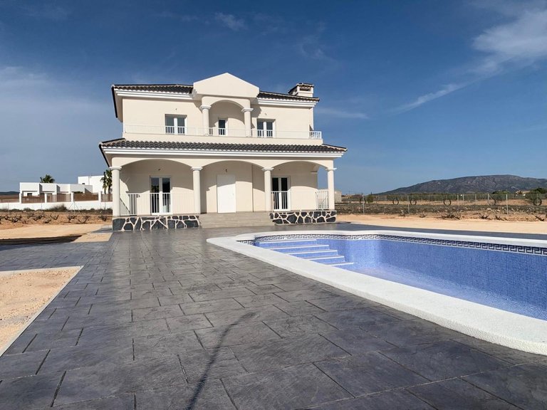 Villa for Sale in Pinoso, Alicante 7
