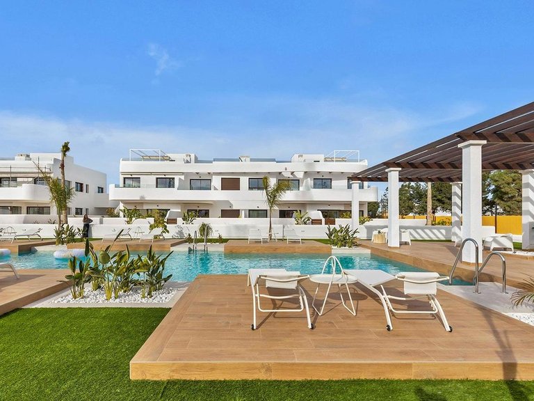 Villa for Sale in Los Alcazares, Murcia 18